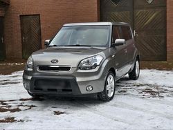 Grau Gebraucht 2011 Kia Soul SUV | 3.450 € (Fairer Preis)