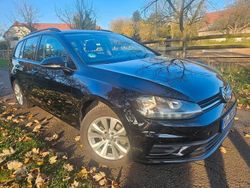 Schwarz Gebraucht 2018 VW Golf VII Trendline Kombi | 12.580 € (Fairer Preis)