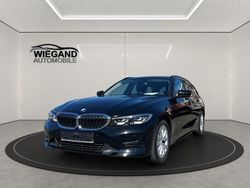 Schwarz Gebraucht 2021 BMW 320 Advantage Kombi | 26.990 € (Fairer Preis)