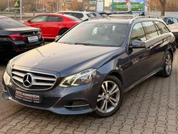 Blau Gebraucht 2013 Mercedes E220 Avantgarde Limousine | 11.999 € (Teuer)