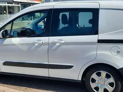 Weiß Gebraucht 2019 Ford Transit Limousine | 7.999 € (Guter Preis)