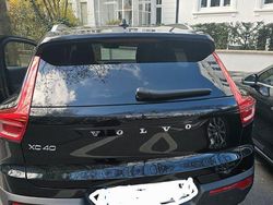 Schwarz Gebraucht 2019 Volvo XC40 Momentum SUV | 22.999 € (Fairer Preis)