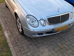 Silber Gebraucht 2002 Mercedes E240 Avantgarde Limousine | 3.450 € (Etwas zu teuer)
