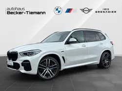 Mineralweiß Gebraucht 2022 BMW X5 M Sport SUV | 57.887 € (Superpreis)