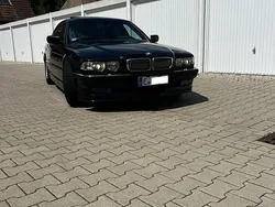 Blau Gebraucht 2001 BMW 740 Limousine | 16.500 € (Fairer Preis)
