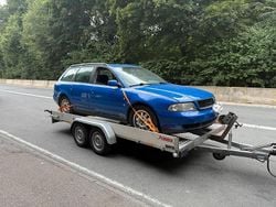Blau Gebraucht 1996 Audi A4 Kombi | 200 € (Fairer Preis)