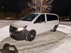 Schwarz Gebraucht 2017 Mercedes Vito Van | 12.999 €