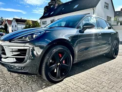Grau Gebraucht 2016 Porsche Macan GTS SUV | 35.900 € (Superpreis)