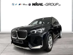 Schwarz Neu 2025 BMW iX1 Sport Line SUV | 43.790 € (Superpreis)