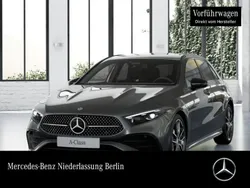 Grau Gebraucht 2025 Mercedes A200 AMG Limousine | 39.800 € (Teuer)