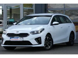 (wd) casa white s Gebraucht 2021 Kia Ceed Sportswagon Spirit Kombi | 19.500 € (Teuer)