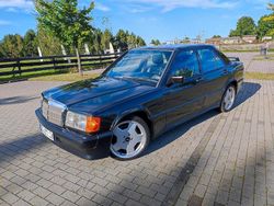 Blau Gebraucht 1986 Mercedes 190 AMG Limousine | 29.999 €