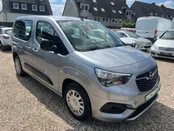 Kontrast grau/quarz silber Gebraucht 2022 Opel Combo Life Van / Kleinbus | 7.999 €