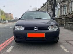 Blau Gebraucht 1999 VW Golf Limousine | 4.000 € (Etwas zu teuer)