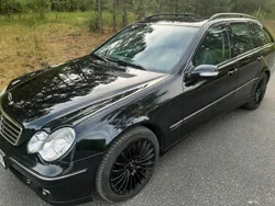 Schwarz Gebraucht 2006 Mercedes C200 Avantgarde Kombi | 3.900 € (Fairer Preis)