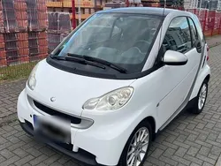 Weiß Gebraucht 2007 Smart ForTwo Coupé Passion Coupé | 3.700 € (Fairer Preis)