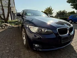Blau Gebraucht 2009 BMW 320 Coupé | 12.999 € (Teuer)