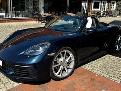 Blau Gebraucht 2020 Porsche 718 Boxster Cabrio | 65.900 € (Etwas zu teuer)