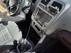 Weiß Gebraucht 2015 VW Polo LOUNGE Kleinwagen | 7.900 € (Guter Preis)