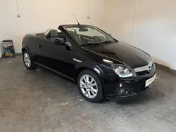 Schwarz Gebraucht 2005 Opel Tigra Sport Cabrio | 2.450 € (Fairer Preis)
