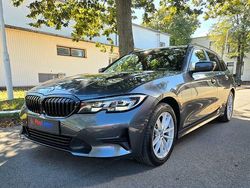 Grau Gebraucht 2020 BMW 320 Kombi | 15.999 € (Fairer Preis)