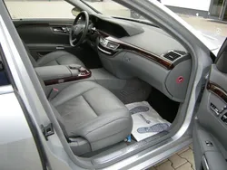 Silber Gebraucht 2006 Mercedes S420 Limousine | 25.000 €
