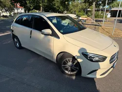 Andere farben Gebraucht 2019 Mercedes B180 Van / Kleinbus | 8.999 € (Fairer Preis)
