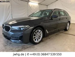Grau Gebraucht 2021 BMW 530 Performance Limousine | 31.450 € (Superpreis)