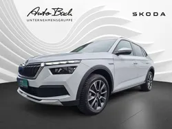 Weiß (moonweiß perleffekt/moonweiss metallic) Gebraucht 2024 Skoda Kamiq ScoutLine SUV | 25.890 € (Etwas zu teuer)
