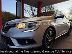 Grau Gebraucht 2015 Renault Mégane III Experience Limousine | 9.890 € (Fairer Preis)
