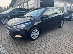 Schwarz Gebraucht 2017 Hyundai i20 Kleinwagen | 9.900 € (Fairer Preis)