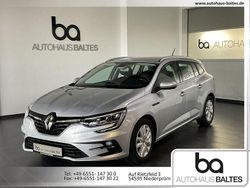 Silber Gebraucht 2021 Renault Mégane IV Limousine | 15.850 € (Fairer Preis)