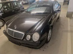 Schwarz Gebraucht 2002 Mercedes CLK230 Avantgarde Coupé | 3.100 € (Guter Preis)