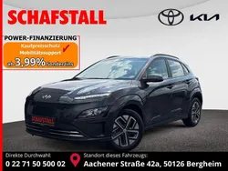 Schwarz (dark knight / mic) Gebraucht 2022 Hyundai Kona Select SUV | 15.939 € (Superpreis)