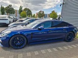 Blau Gebraucht 2021 Porsche Panamera Turbo S Executive Limousine | 116.000 € (Teuer)