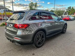 Grau Gebraucht 2020 Mercedes GLC200 AMG SUV | 37.890 € (Guter Preis)