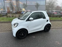 Weiß Gebraucht 2018 Smart ForTwo Coupé Coupé | 14.000 € (Fairer Preis)