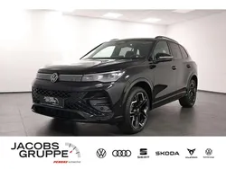 Deep black Gebraucht 2024 VW Tiguan Style SUV | 49.960 € (Guter Preis)