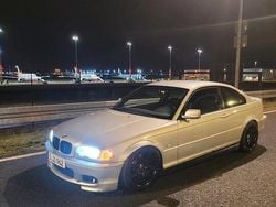 Silber Gebraucht 2001 BMW 320 Coupé | 4.300 € (Etwas zu teuer)