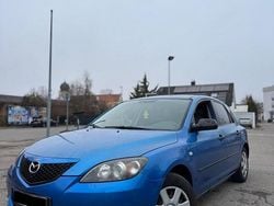 Blau Gebraucht 2005 Mazda 3 Kleinwagen | 550 € (Superpreis)