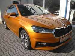 Phönixorange Gebraucht 2023 Skoda Fabia Comfort Limousine | 18.993 € (Fairer Preis)