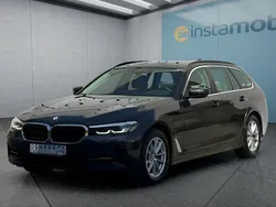 Gebraucht 2023 BMW 520 Kombi | 32.849 € (Guter Preis)