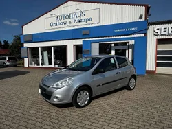 Platingrau Gebraucht 2009 Renault Clio II Expression Kleinwagen | 2.900 € (Fairer Preis)