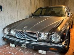 Braun Gebraucht 1983 Jaguar XJ12 Limousine | 10.000 €
