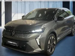 Dolomitgrau, black pearlschw Gebraucht 2025 Renault Scénic Iconic Van / Kleinbus | 53.990 € (Teuer)