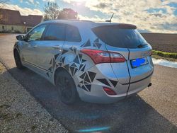 Silber Gebraucht 2014 Hyundai i30 Style Kombi | 5.890 € (Guter Preis)