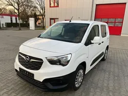 Weiß Gebraucht 2020 Opel Combo Edition Van / Kleinbus | 7.100 €