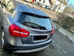 Mercedes GLA200