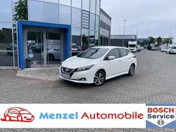 Weiss Gebraucht 2022 Nissan Leaf Acenta Kleinwagen | 14.490 € (Fairer Preis)
