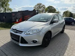Silber Gebraucht 2012 Ford Focus Trend Limousine | 4.000 € (Fairer Preis)